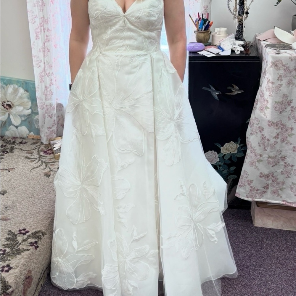 WTOO by Watters Romy Sleeveless Corset Wedding Gown - Picture 4 of 9
